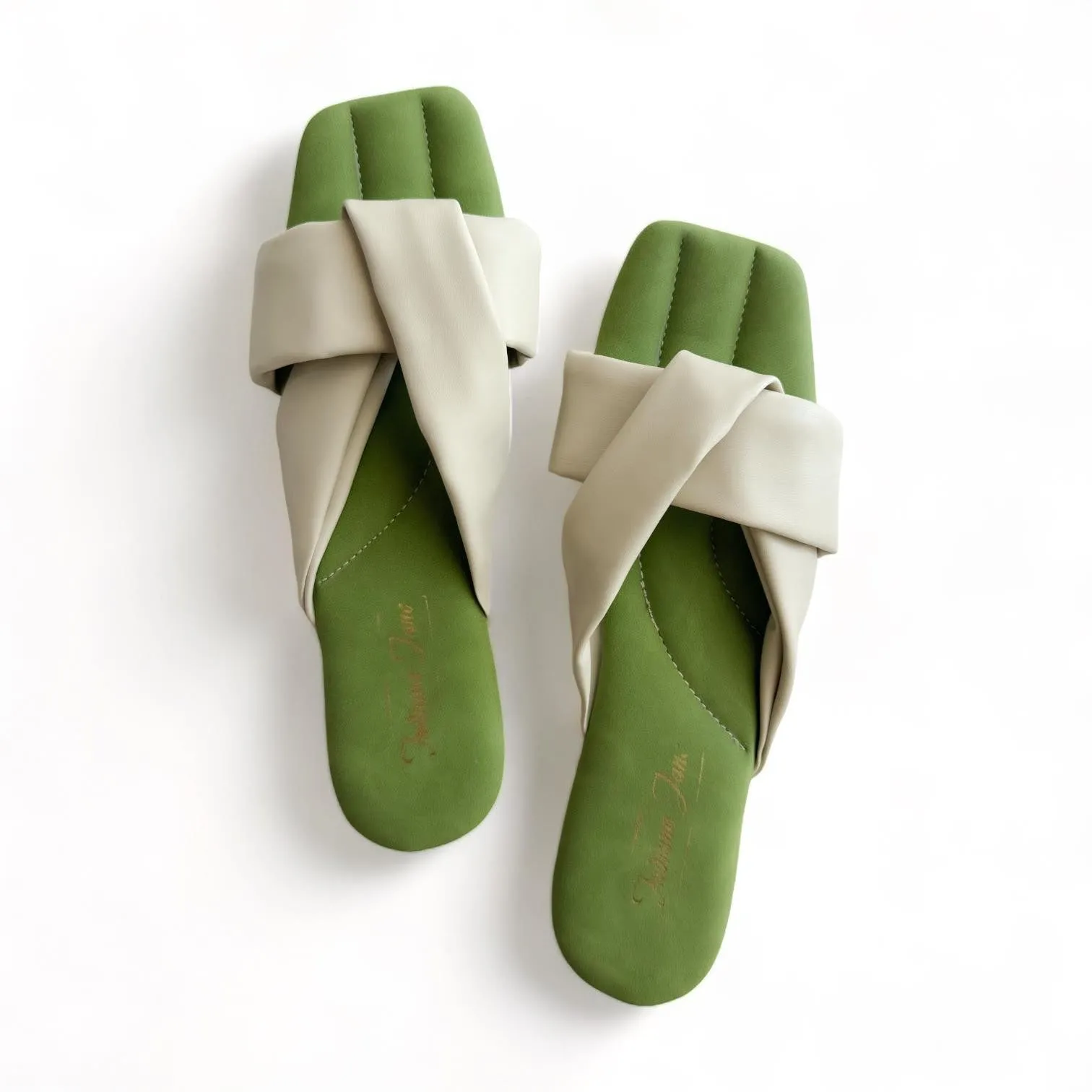 BETTY Knot Flat Sandals