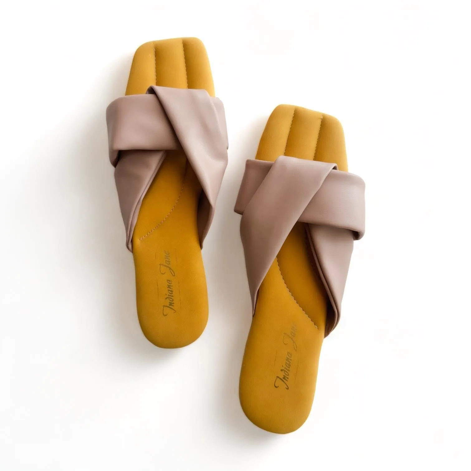 BETTY Knot Flat Sandals