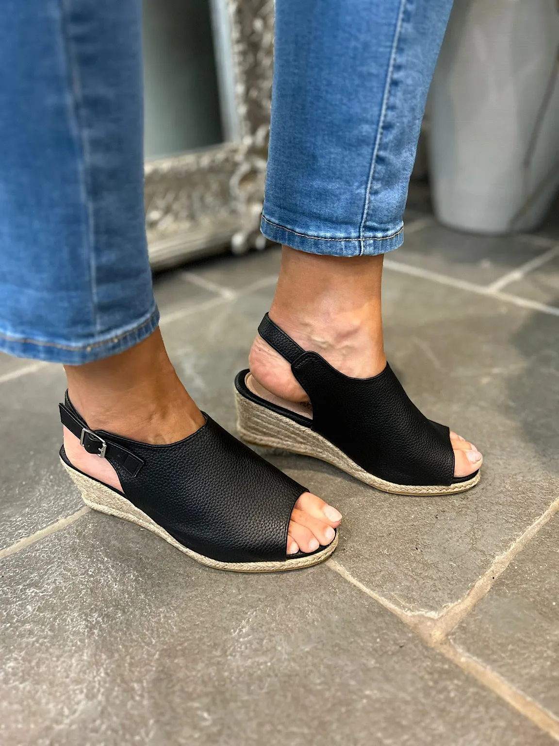 Buckle Open Toe Black