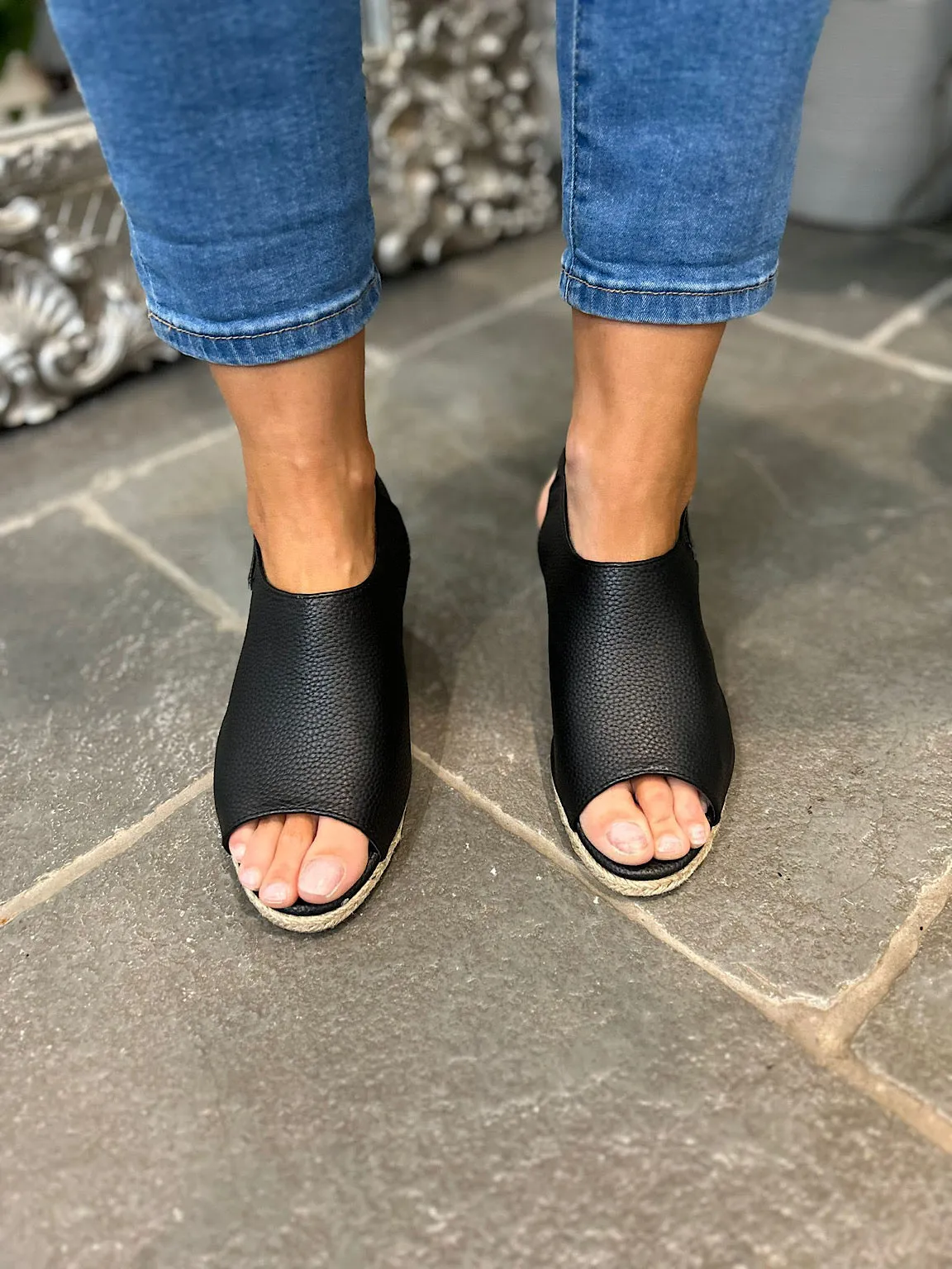 Buckle Open Toe Black