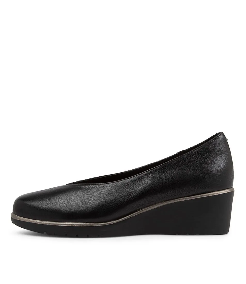 Classic Black Leather Wedges by DJANGO & JULIETTE