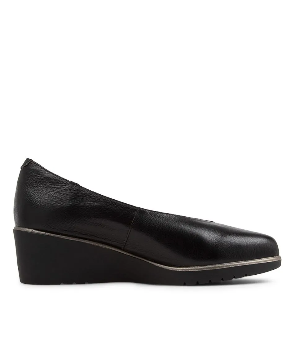 Classic Black Leather Wedges by DJANGO & JULIETTE