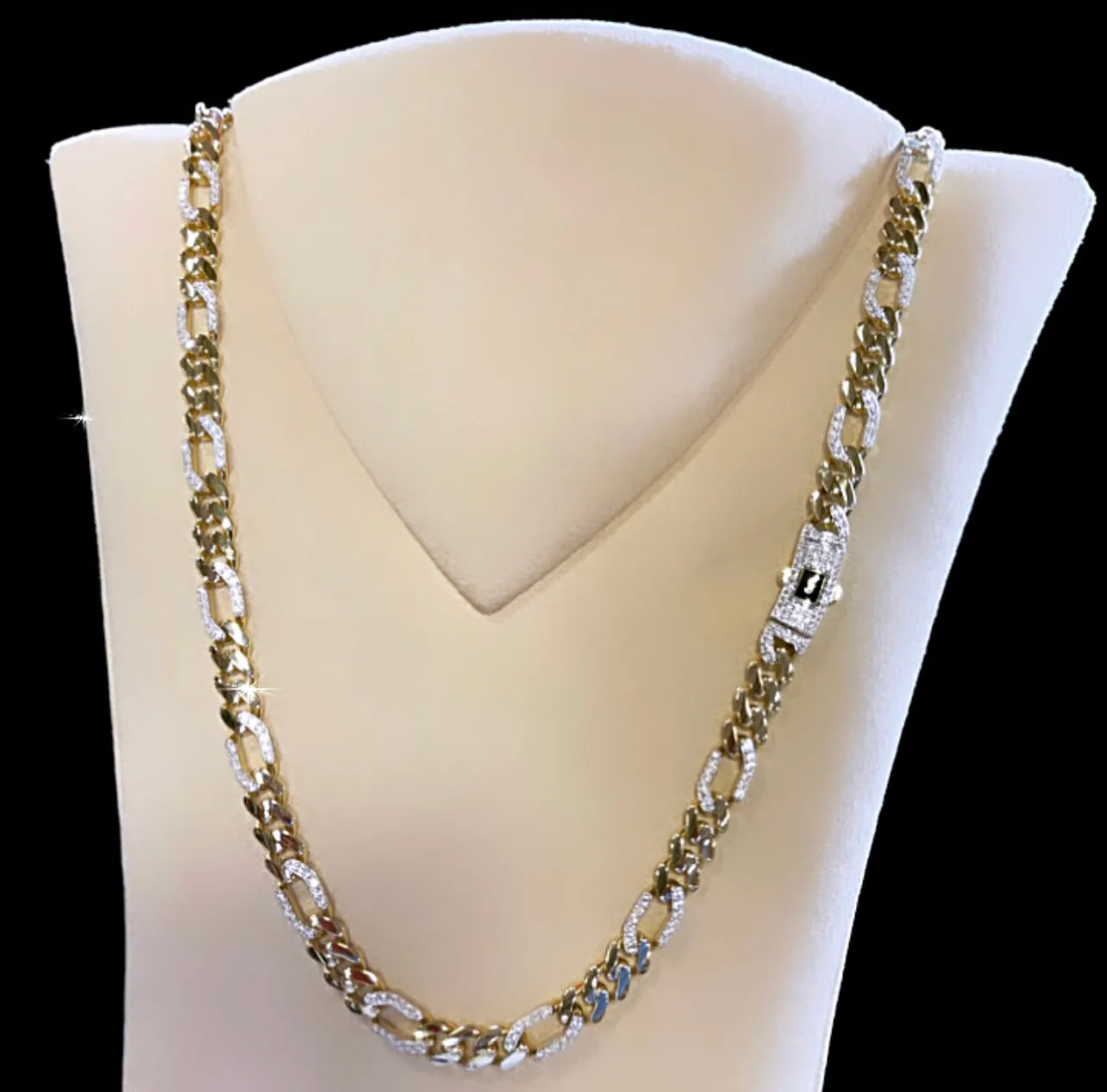 Figaro style chain