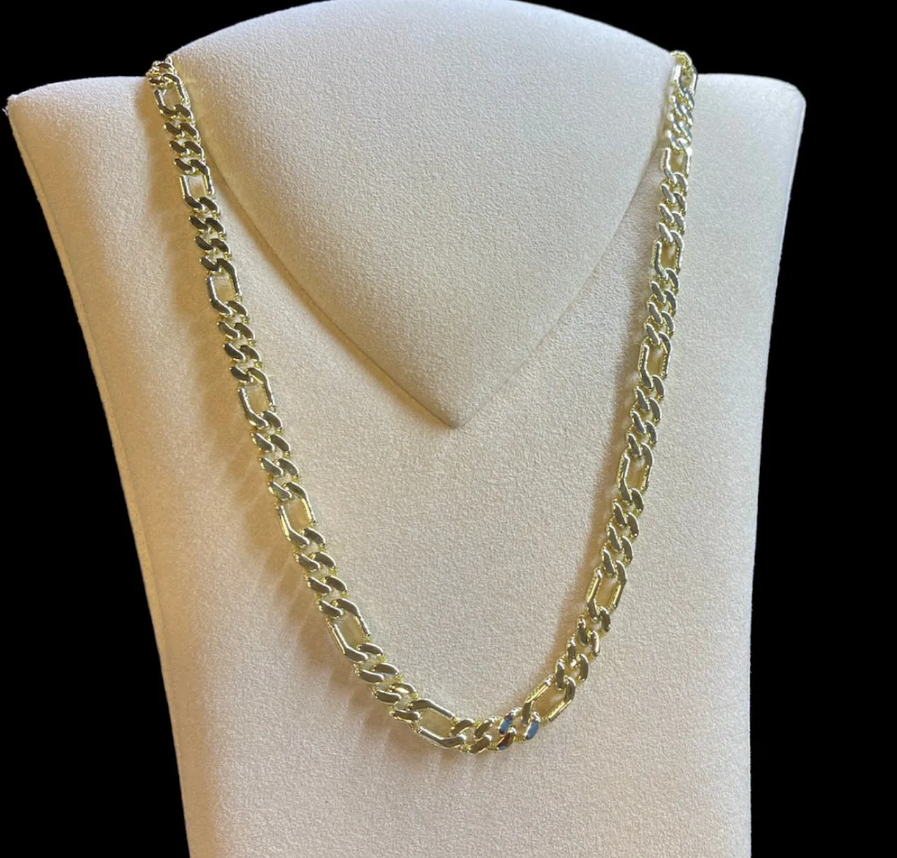 Figaro style chain