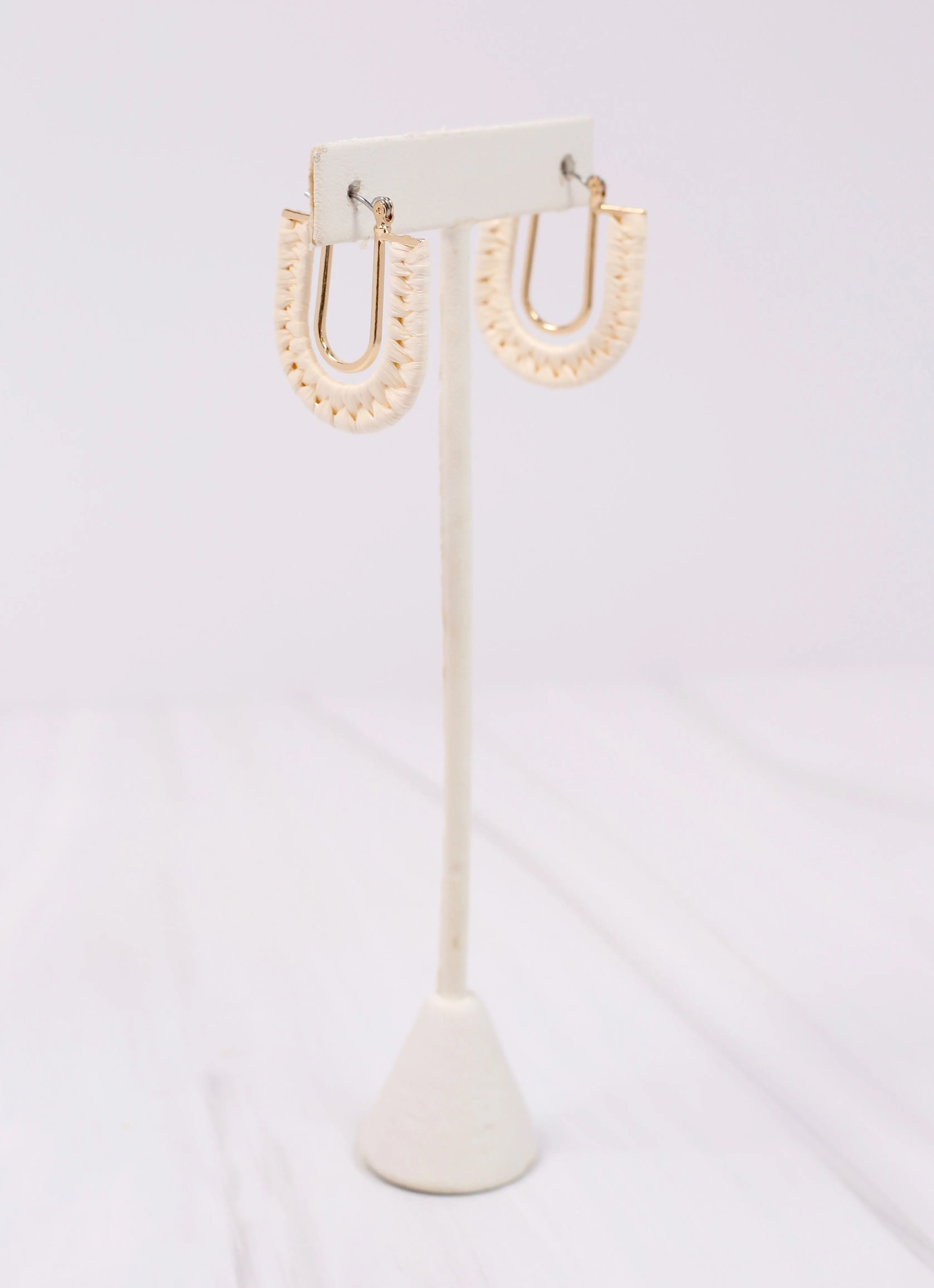 Elegant Roxbury Ivory Drop Earring