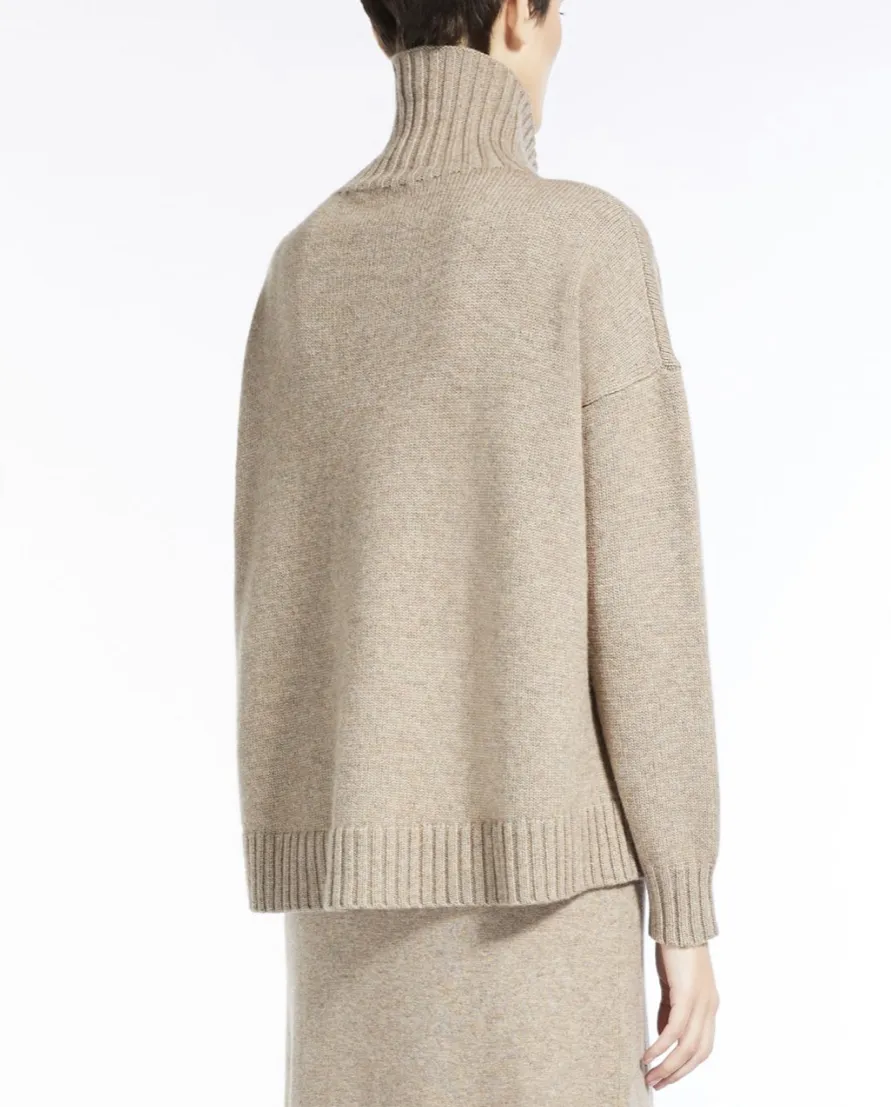 MaxMara Unisex Blended U-Neck Long Sleeves