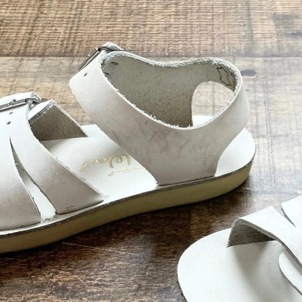 Sun-San White Double Strap Leather Sandals - Size 4 (notes included)