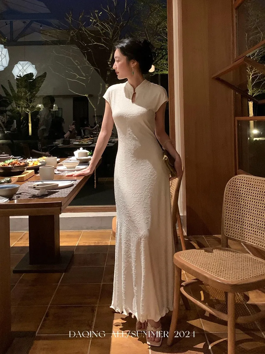 Xu Daqing [Qingwan] New Chinese style elegant textured knitted cheongsam collar dress for women high waist slim long skirt